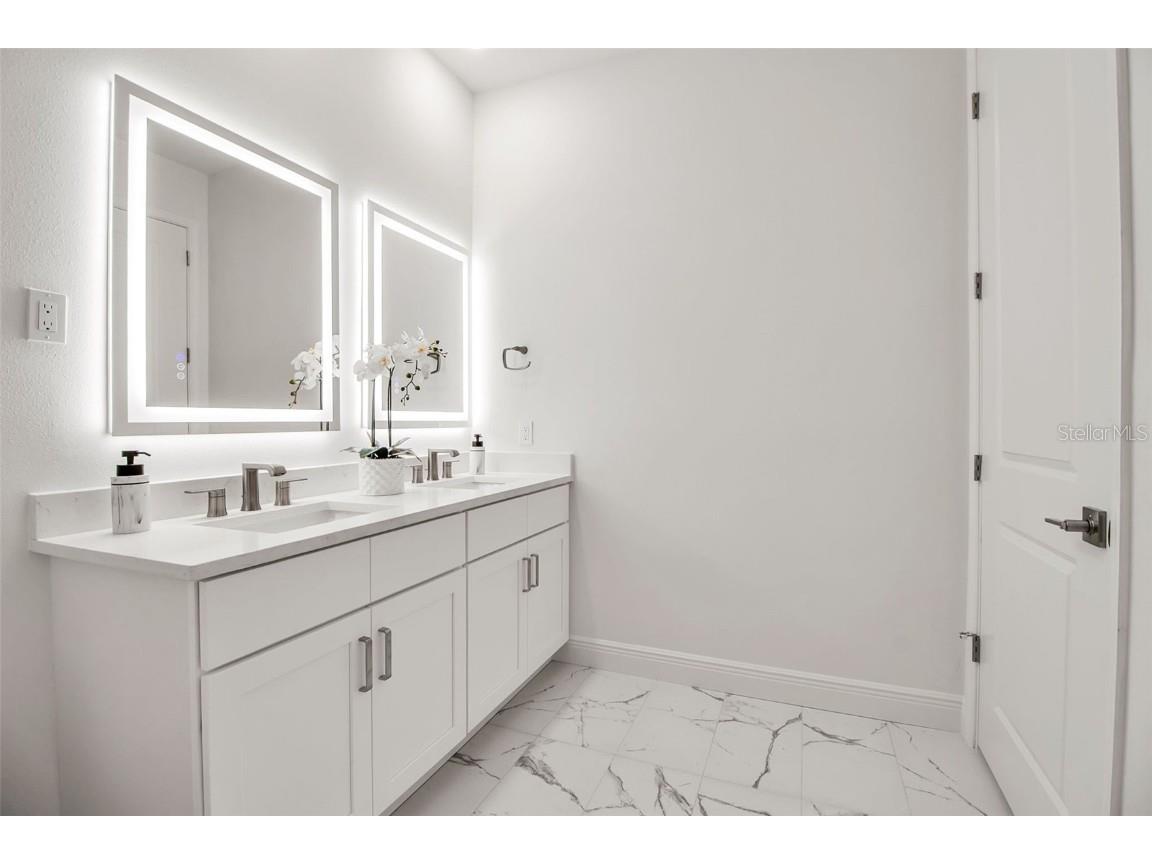 600 3rd Avenue S #405 Saint Petersburg FL 33701 TB8419265 image30