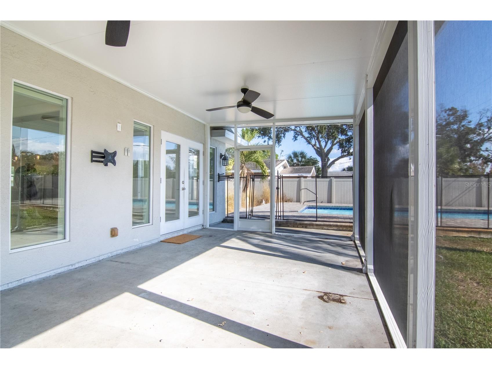 600 43rd Avenue NE Saint Petersburg FL 33703 TB8438903 image20