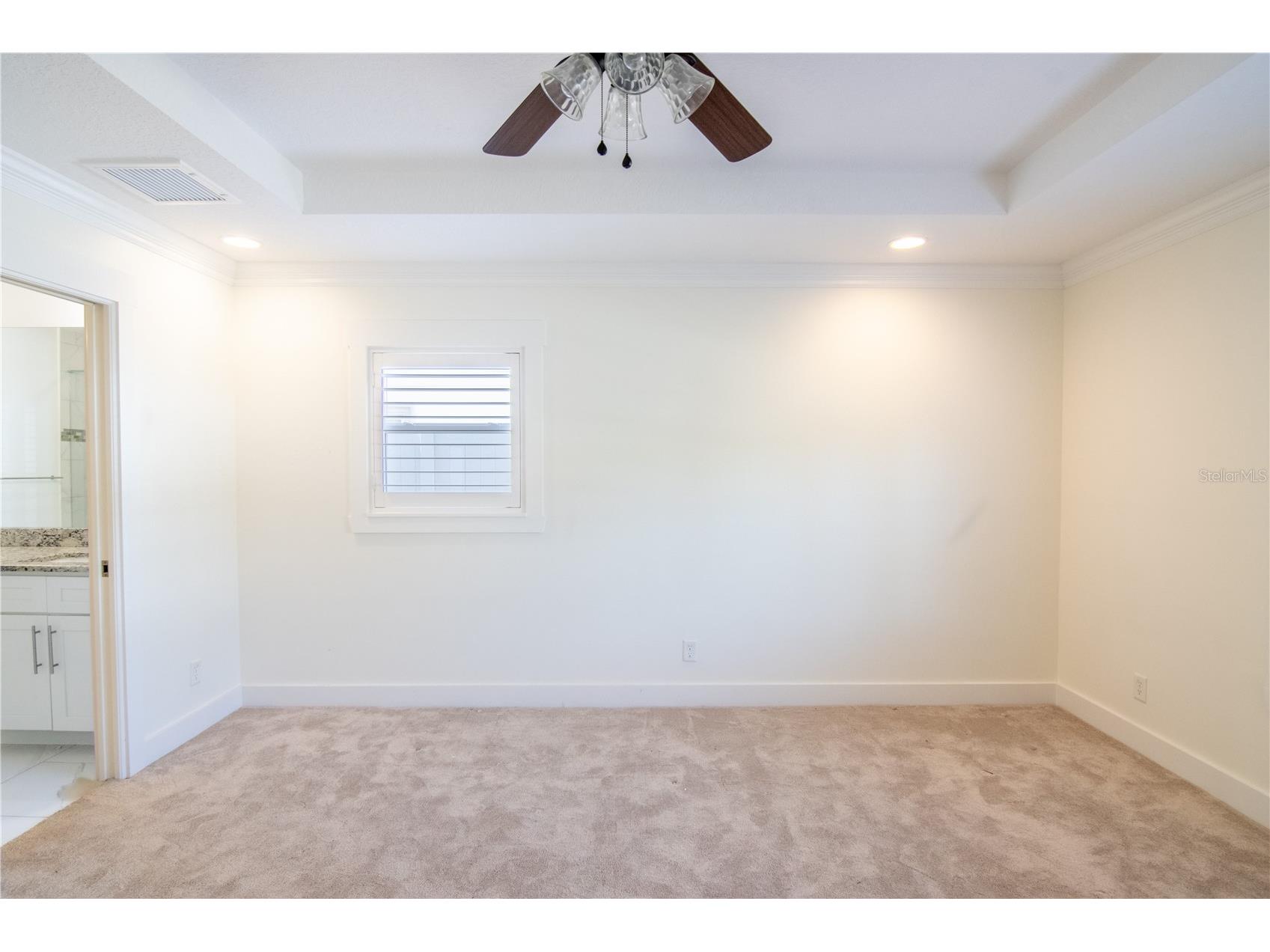 600 43rd Avenue NE Saint Petersburg FL 33703 TB8438903 image30