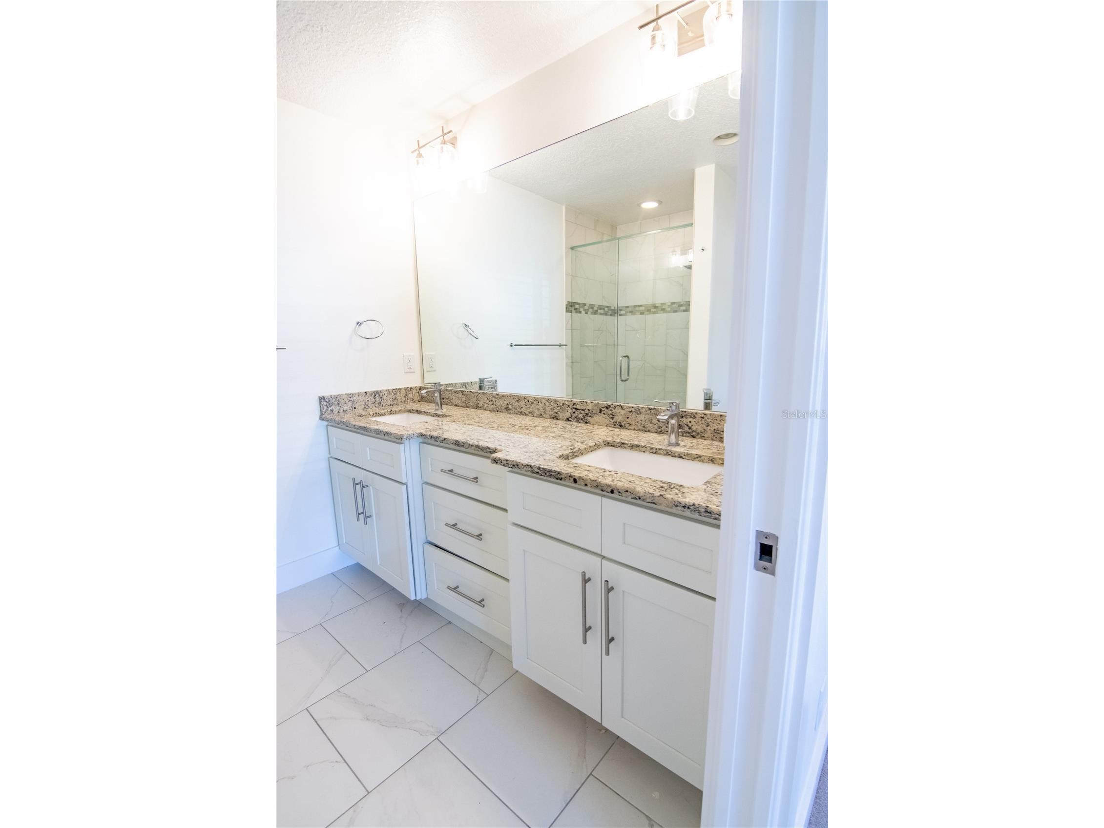 600 43rd Avenue NE Saint Petersburg FL 33703 TB8438903 image34