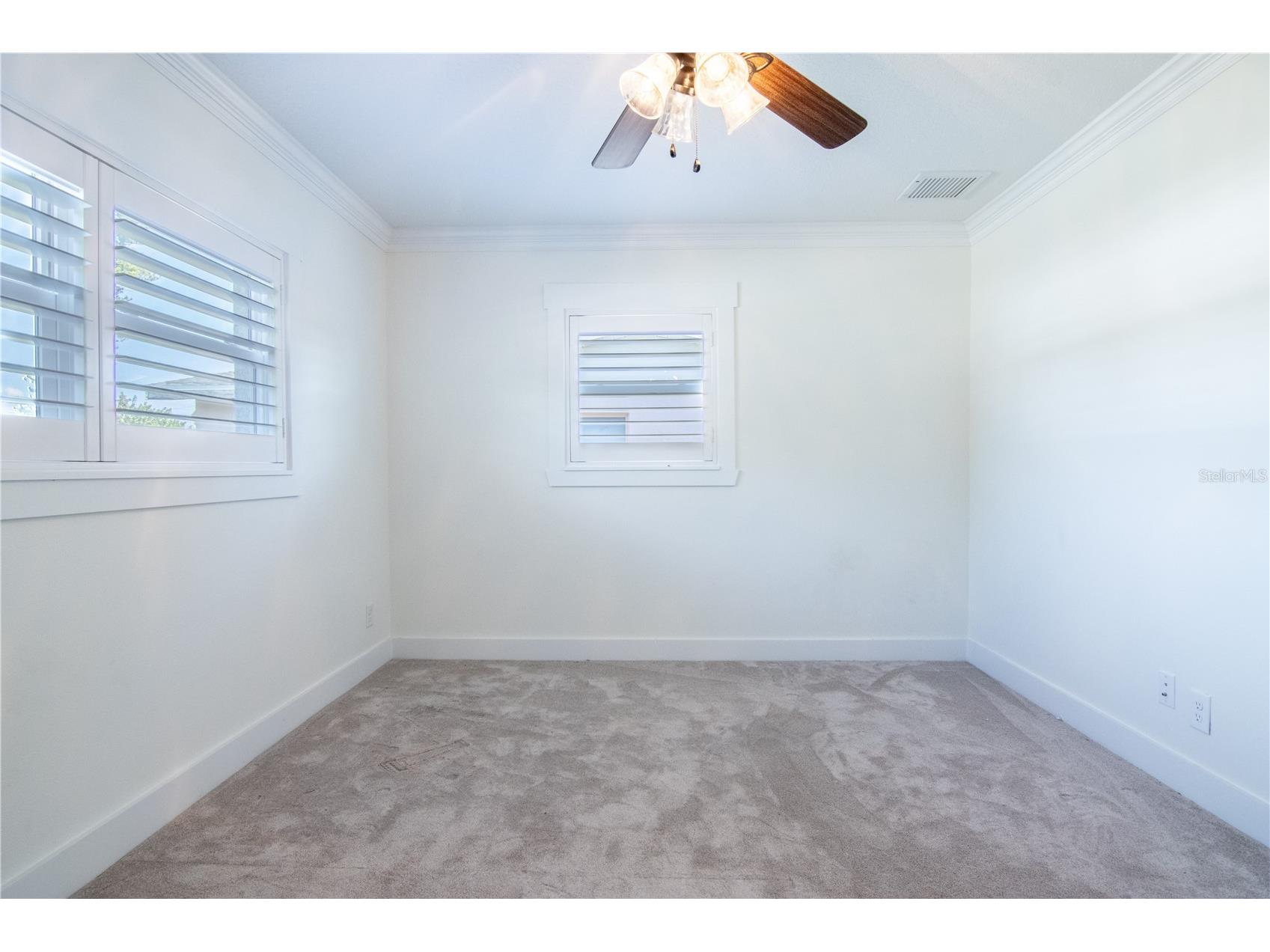 600 43rd Avenue NE Saint Petersburg FL 33703 TB8438903 image37