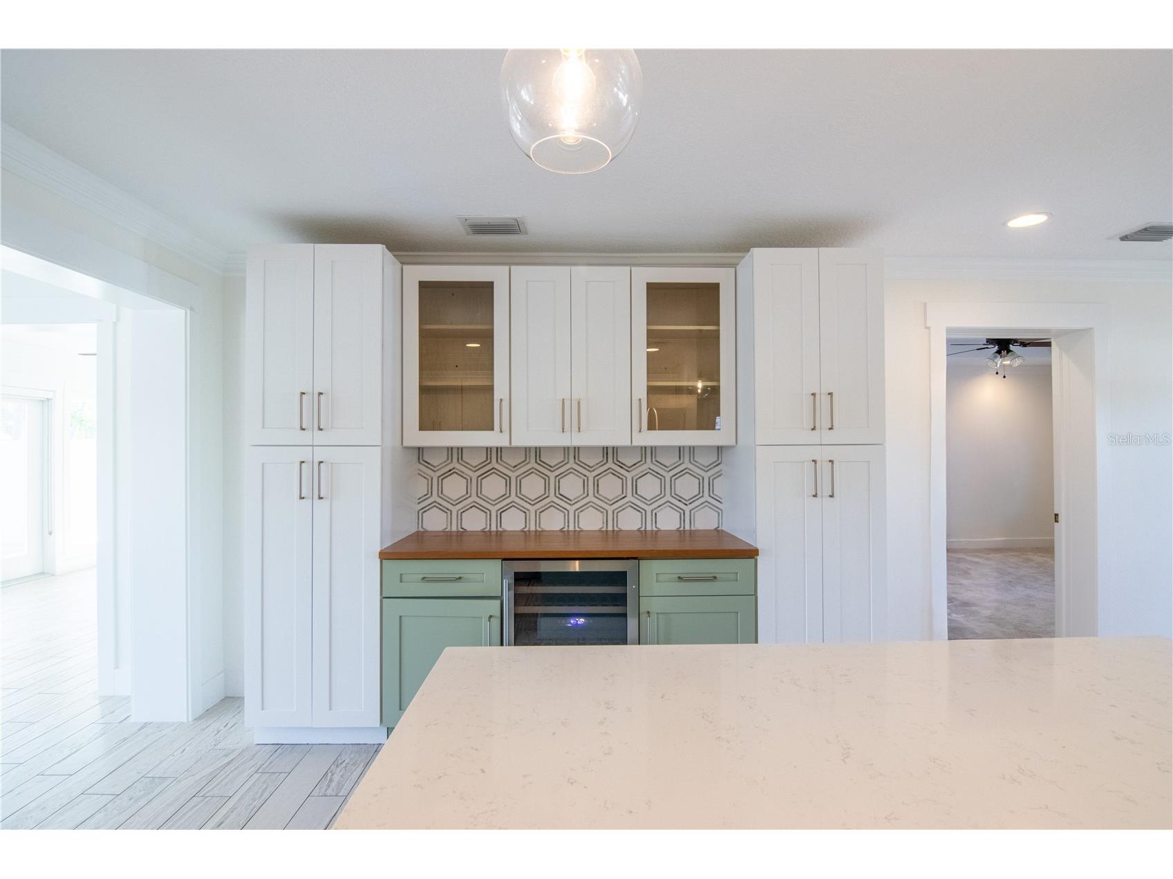 600 43rd Avenue NE Saint Petersburg FL 33703 TB8438903 image6