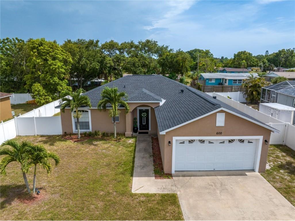 600 56th Avenue S Saint Petersburg FL 33705 U8208630 image1