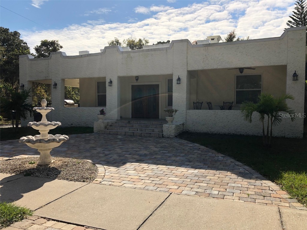 600 5th Street S Safety Harbor FL 34695 U8193818 image1