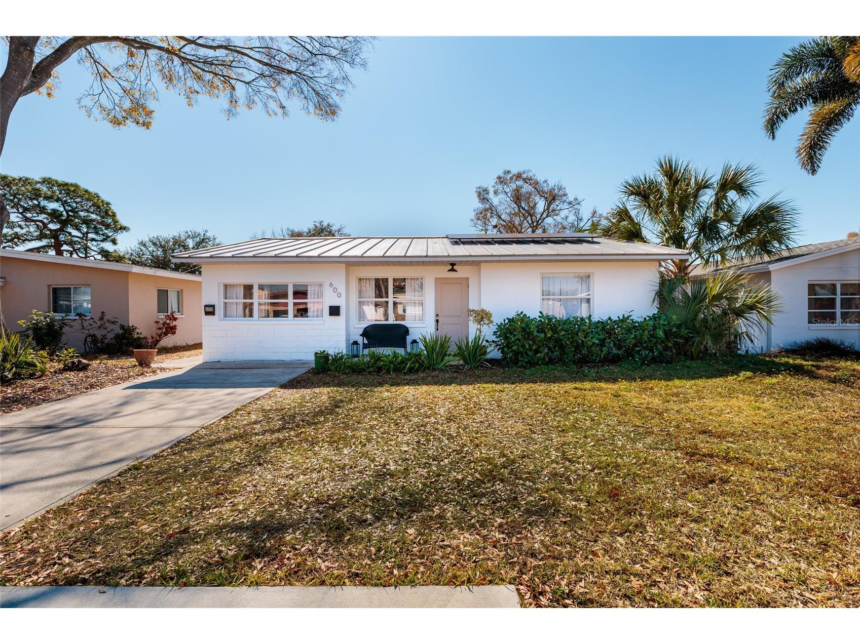600 74th Avenue N Saint Petersburg FL 33702 TB8477629 image1