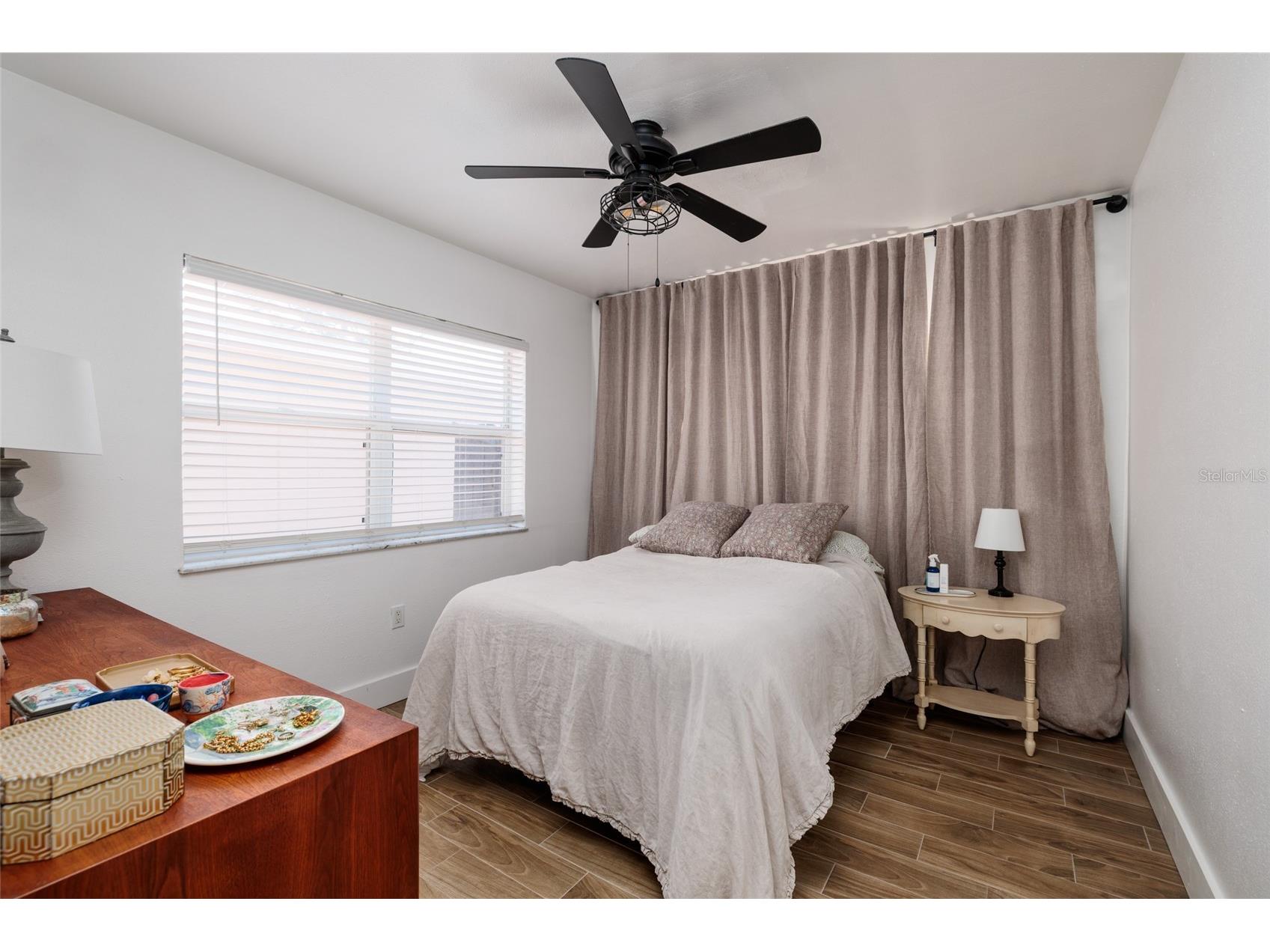 600 74th Avenue N Saint Petersburg FL 33702 TB8477629 image10