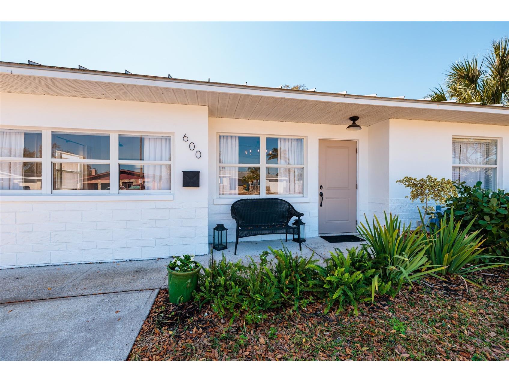 600 74th Avenue N Saint Petersburg FL 33702 TB8477629 image2