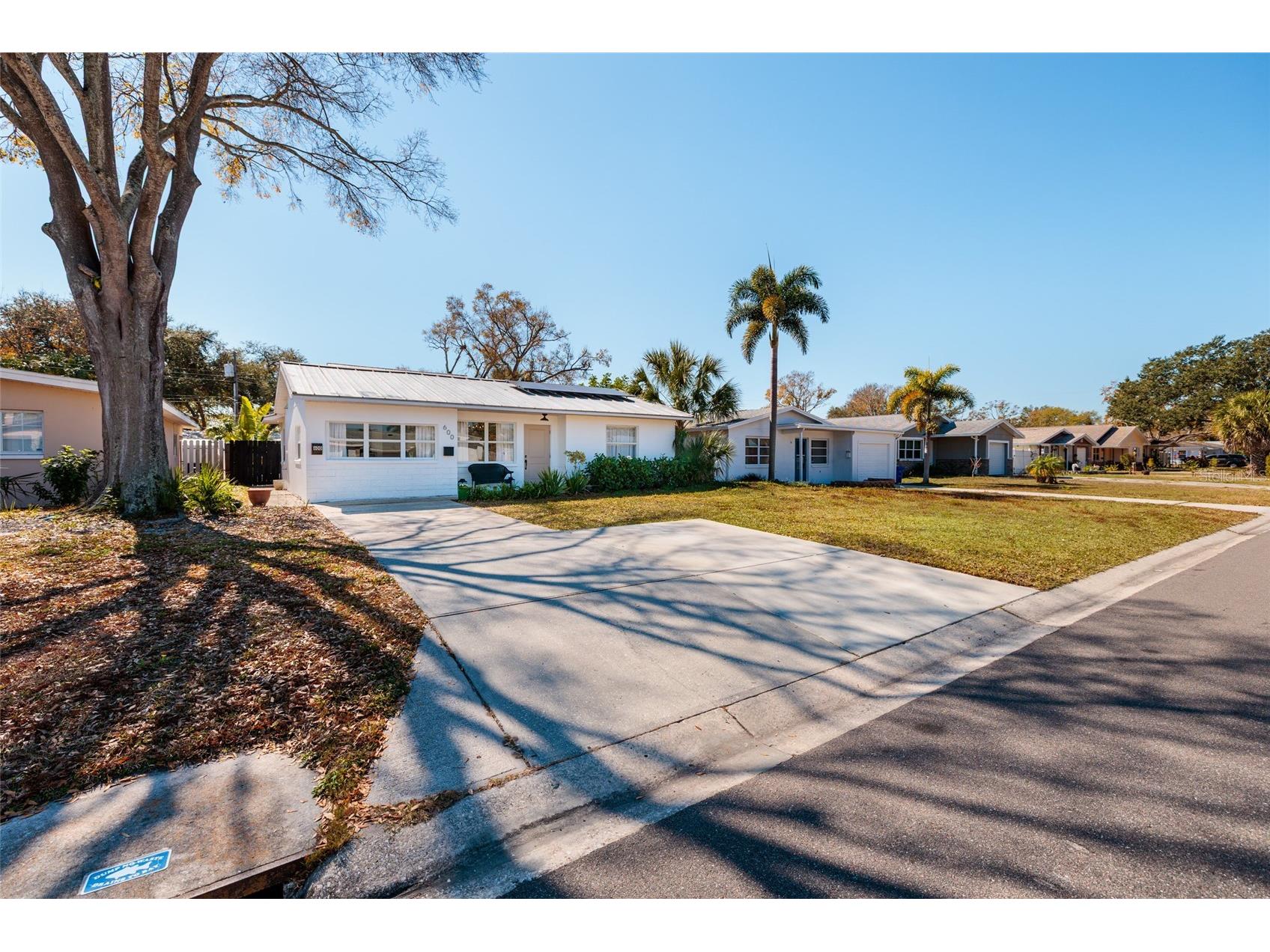 600 74th Avenue N Saint Petersburg FL 33702 TB8477629 image22
