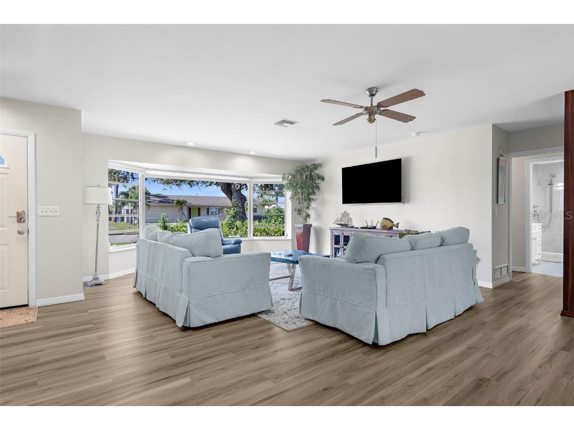 600 Alhambra Road Venice FL 34285 A4658854 image8