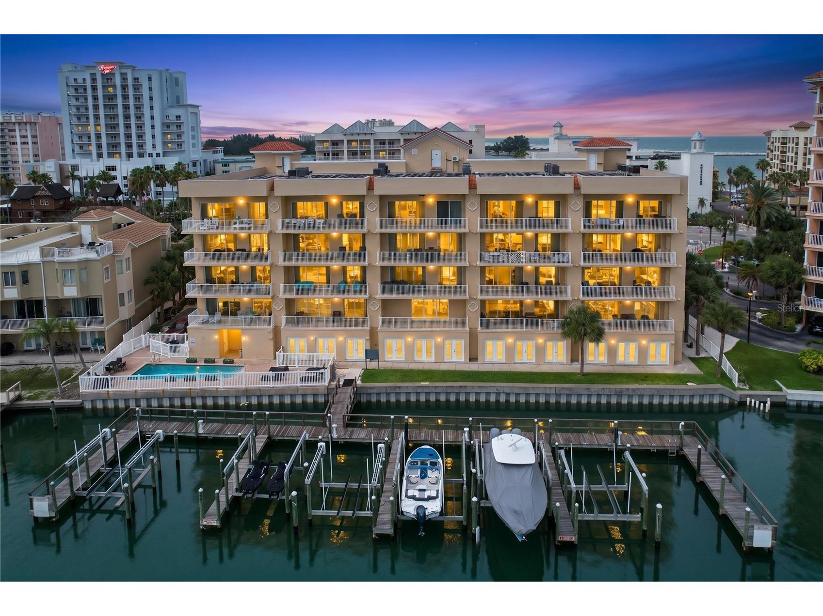 600 Bayway Boulevard #304 Clearwater Beach FL 33767 - CLEARWATER BAY O6394365 image1