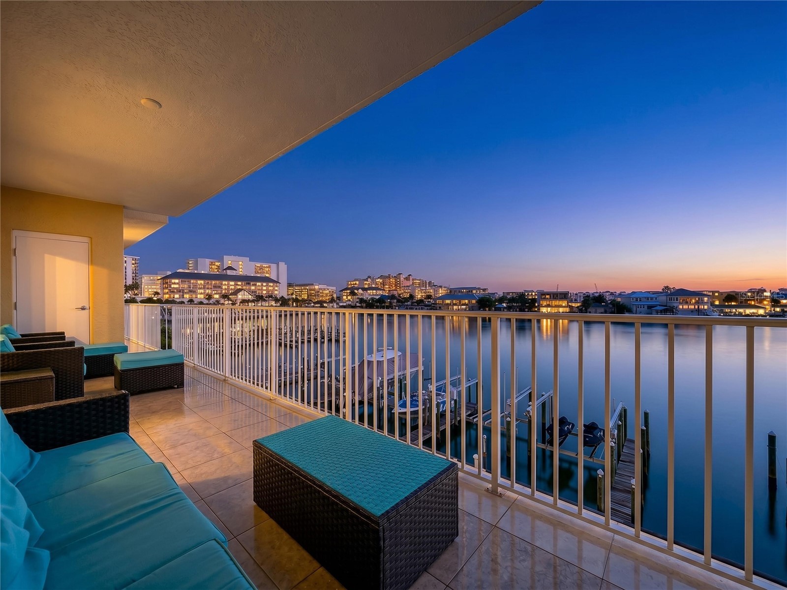 600 Bayway Boulevard #304 Clearwater Beach FL 33767 - CLEARWATER BAY O6394365 image3