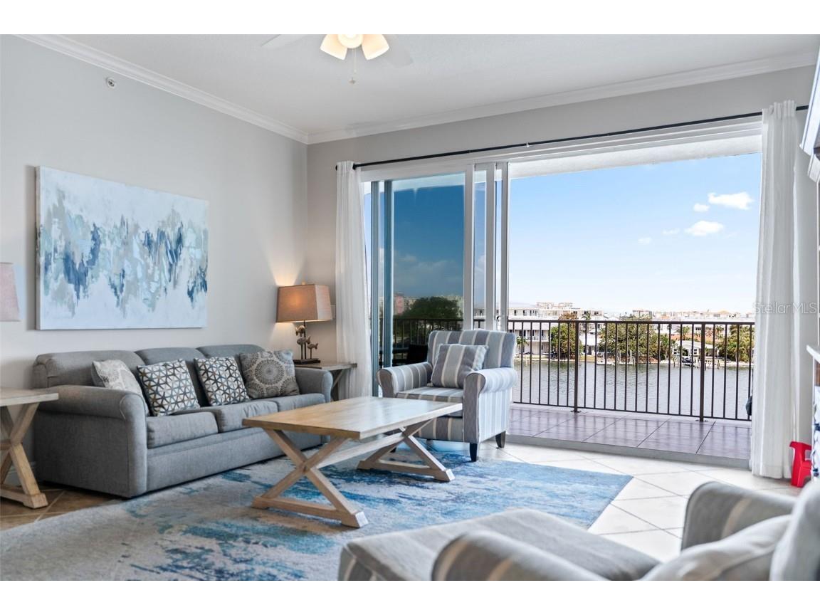 600 Bayway Boulevard #401 Clearwater Beach FL 33767 - CLEARWATER BAY TB8312283 image1