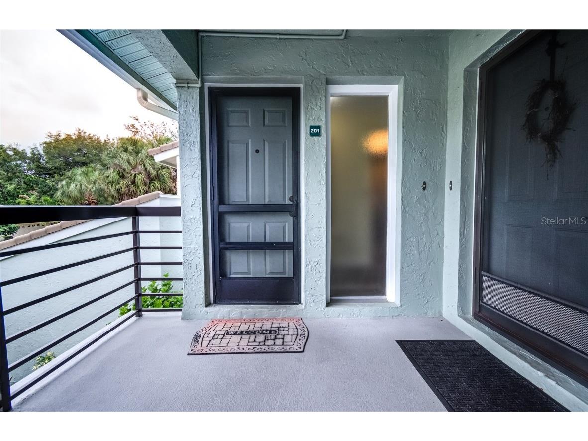 600 Carriage House Lane #201 Nokomis FL 34275 N6140122 image2