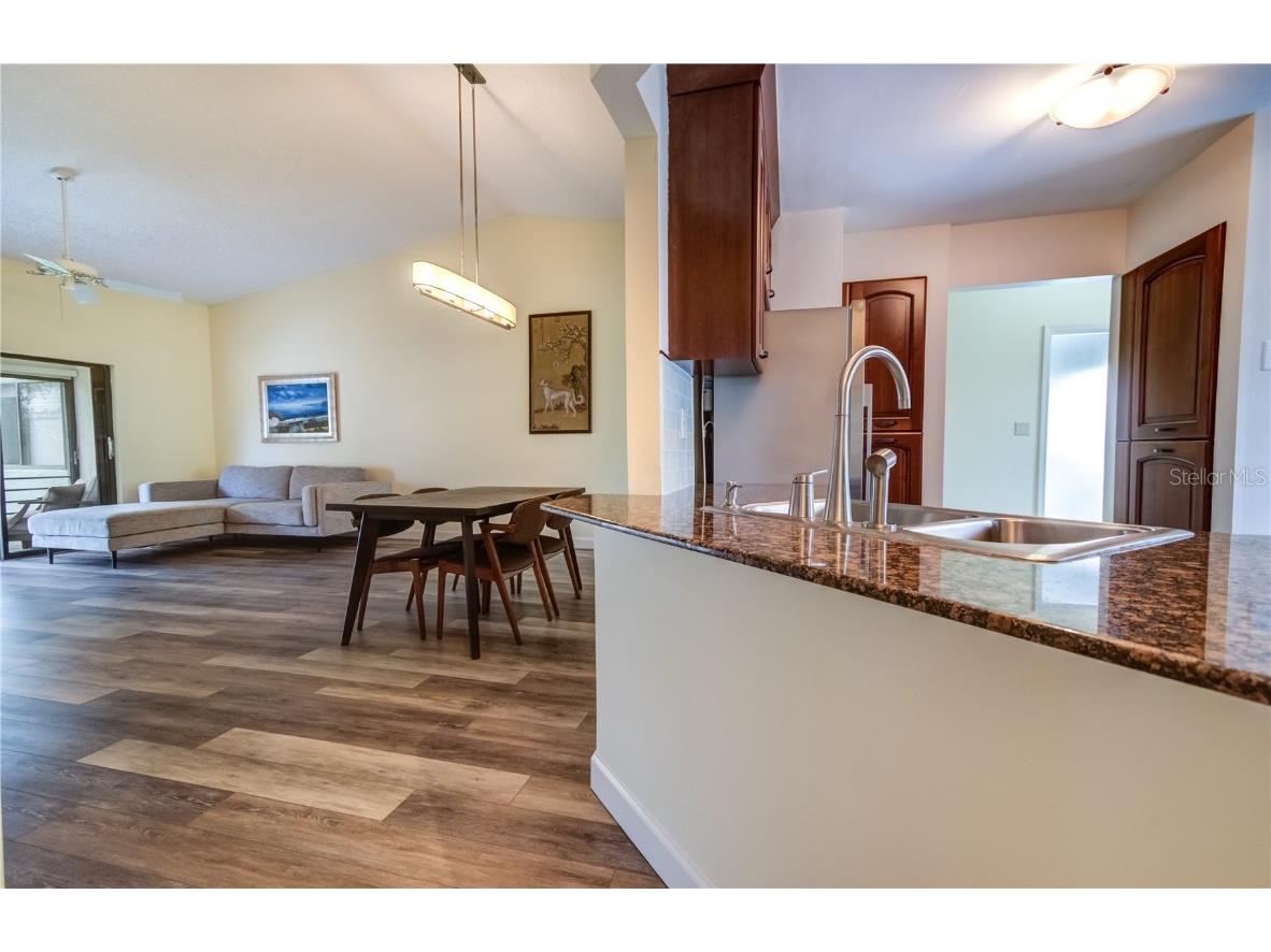 600 Carriage House Lane #201 Nokomis FL 34275 N6140122 image5