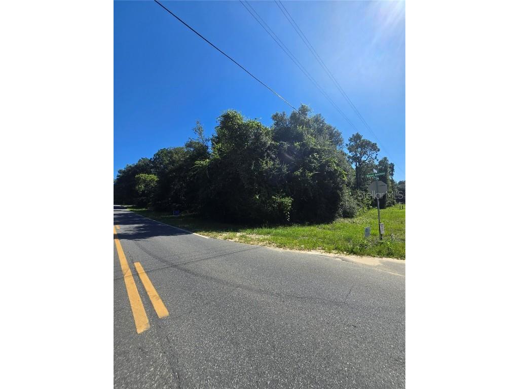 600 Dawn Avenue Interlachen FL 32148 TB8410453 image2