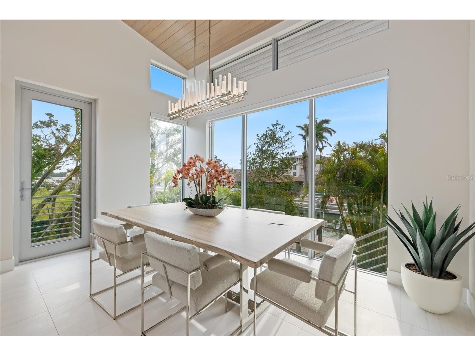 600 De Narvaez Drive Longboat Key FL 34228 A4679376 image11