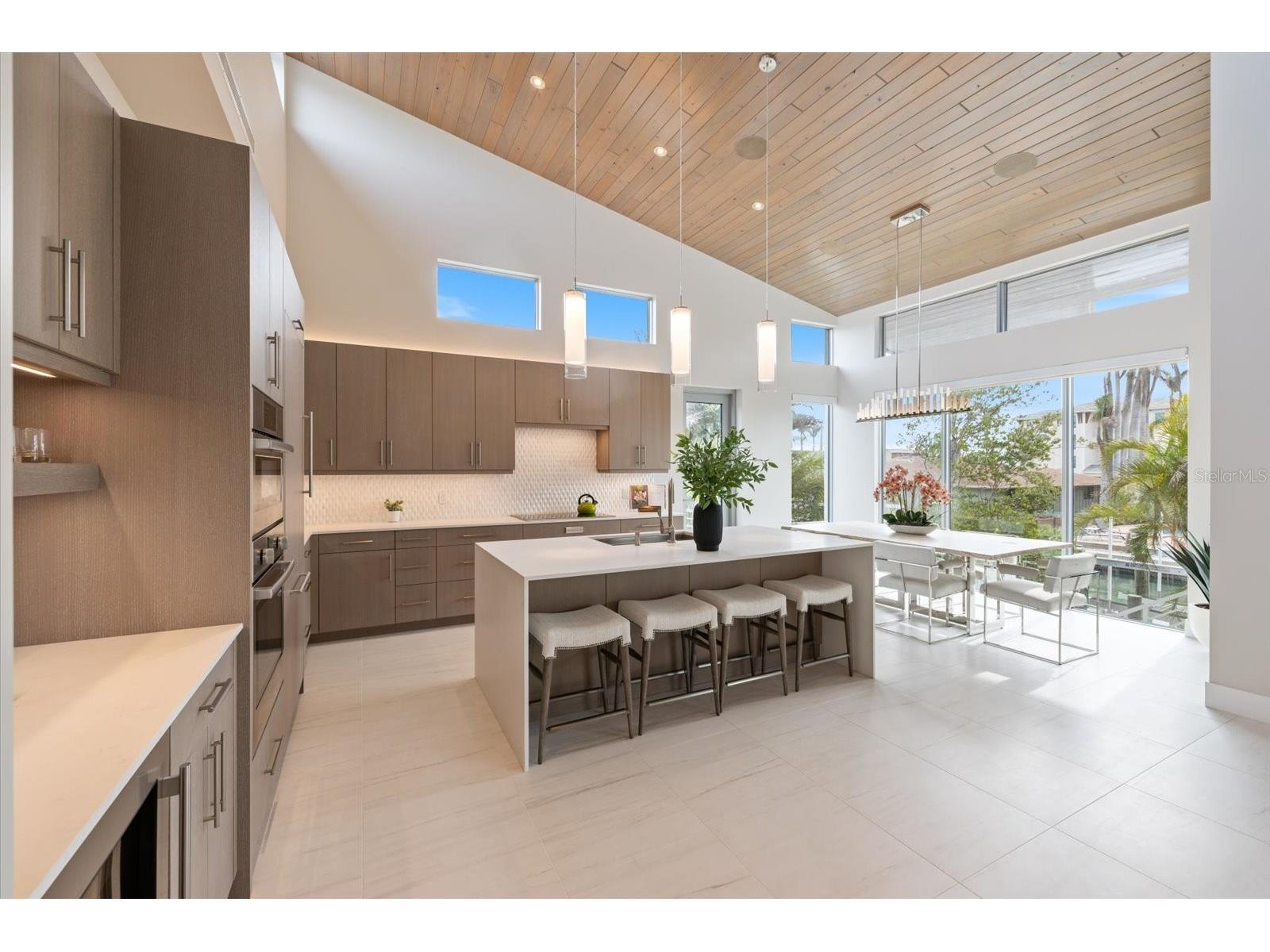 600 De Narvaez Drive Longboat Key FL 34228 A4679376 image15
