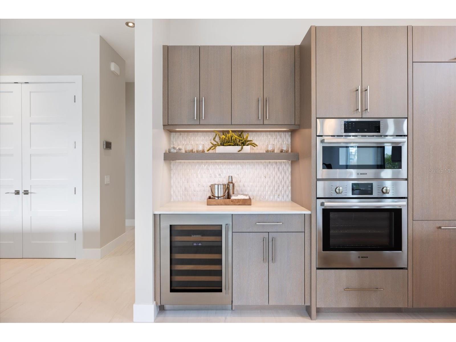 600 De Narvaez Drive Longboat Key FL 34228 A4679376 image18