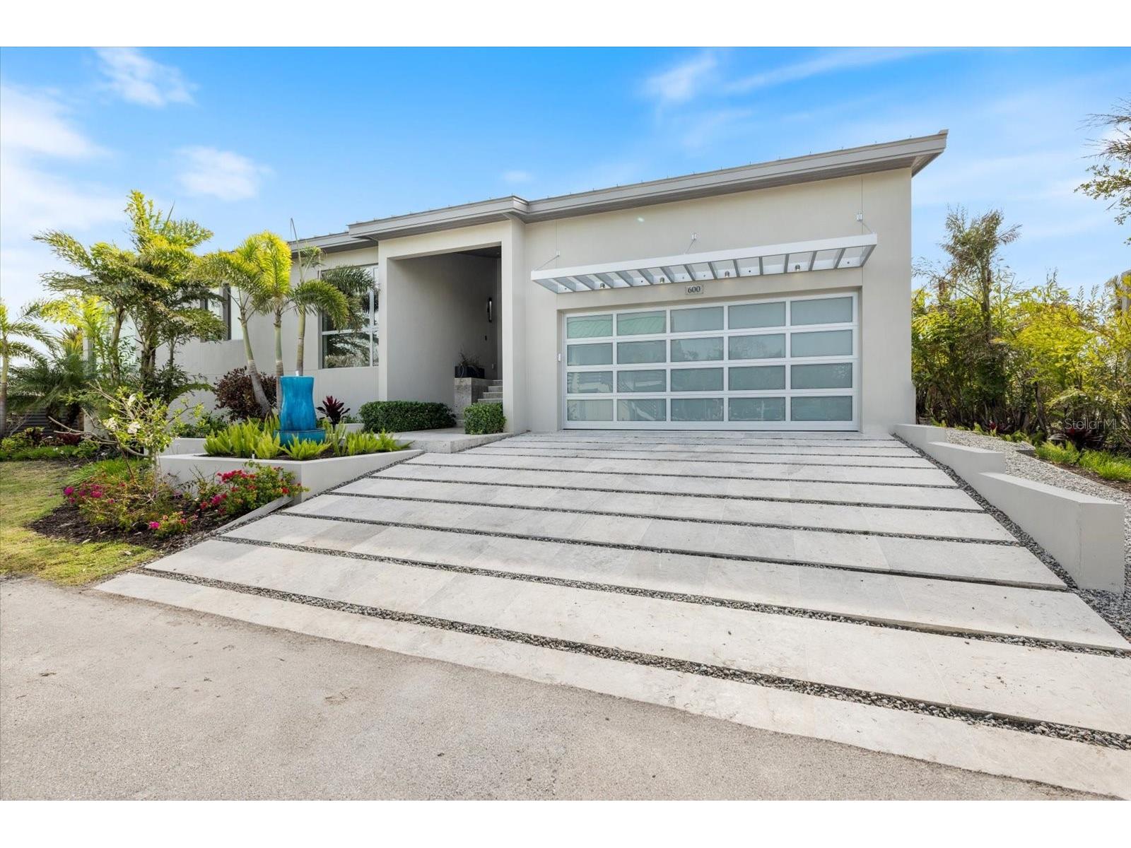 600 De Narvaez Drive Longboat Key FL 34228 A4679376 image2