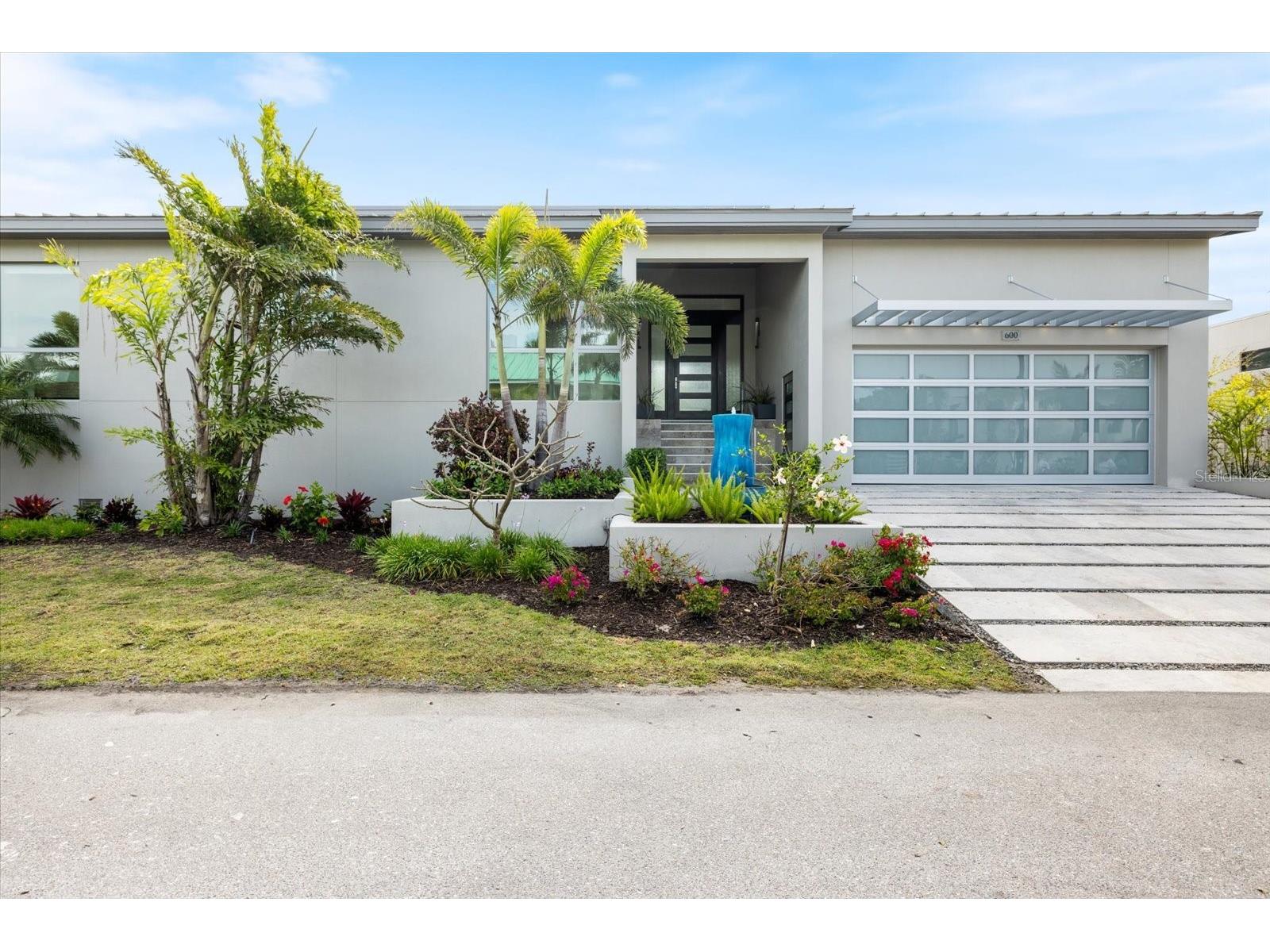 600 De Narvaez Drive Longboat Key FL 34228 A4679376 image3