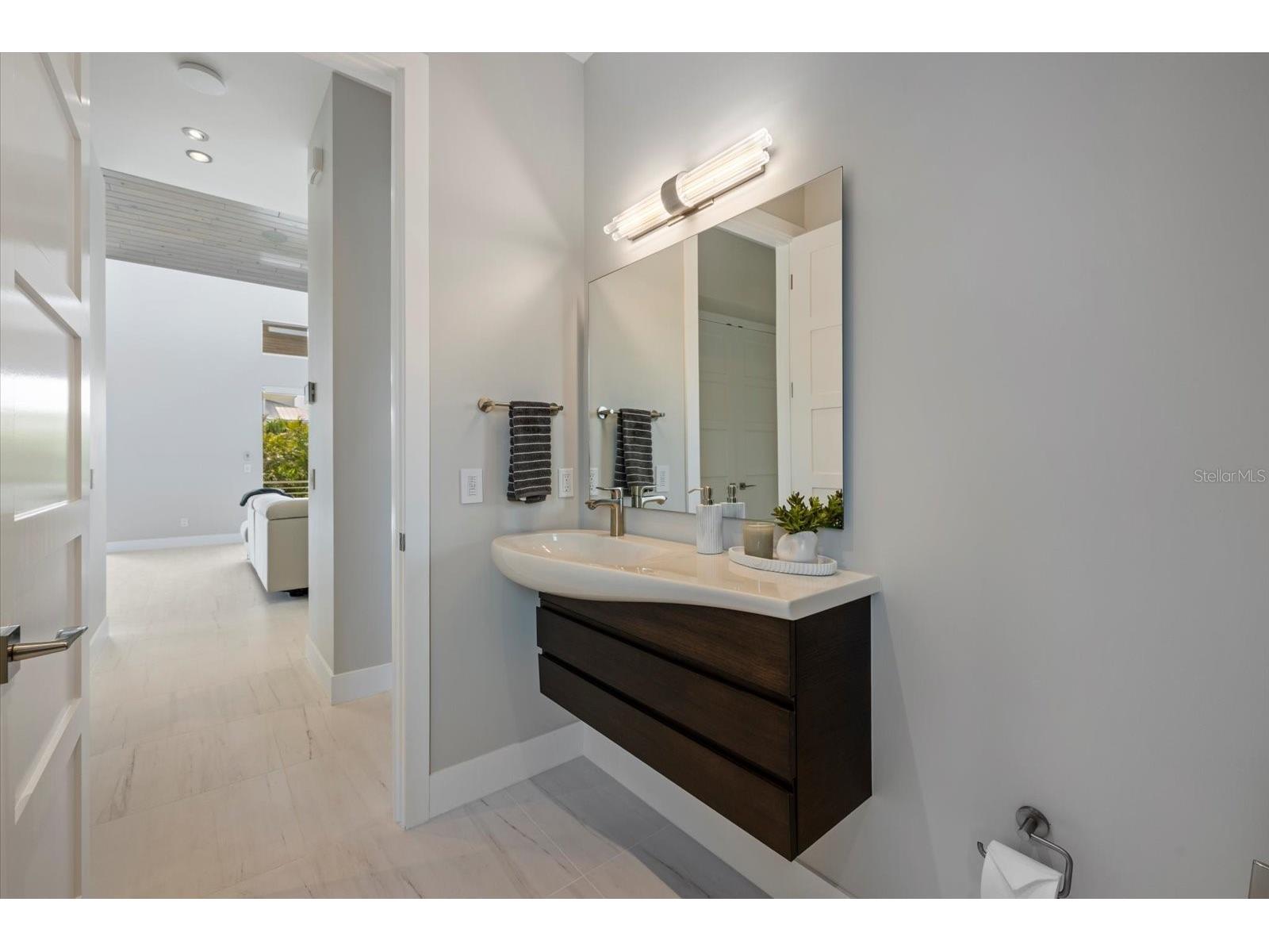600 De Narvaez Drive Longboat Key FL 34228 A4679376 image45