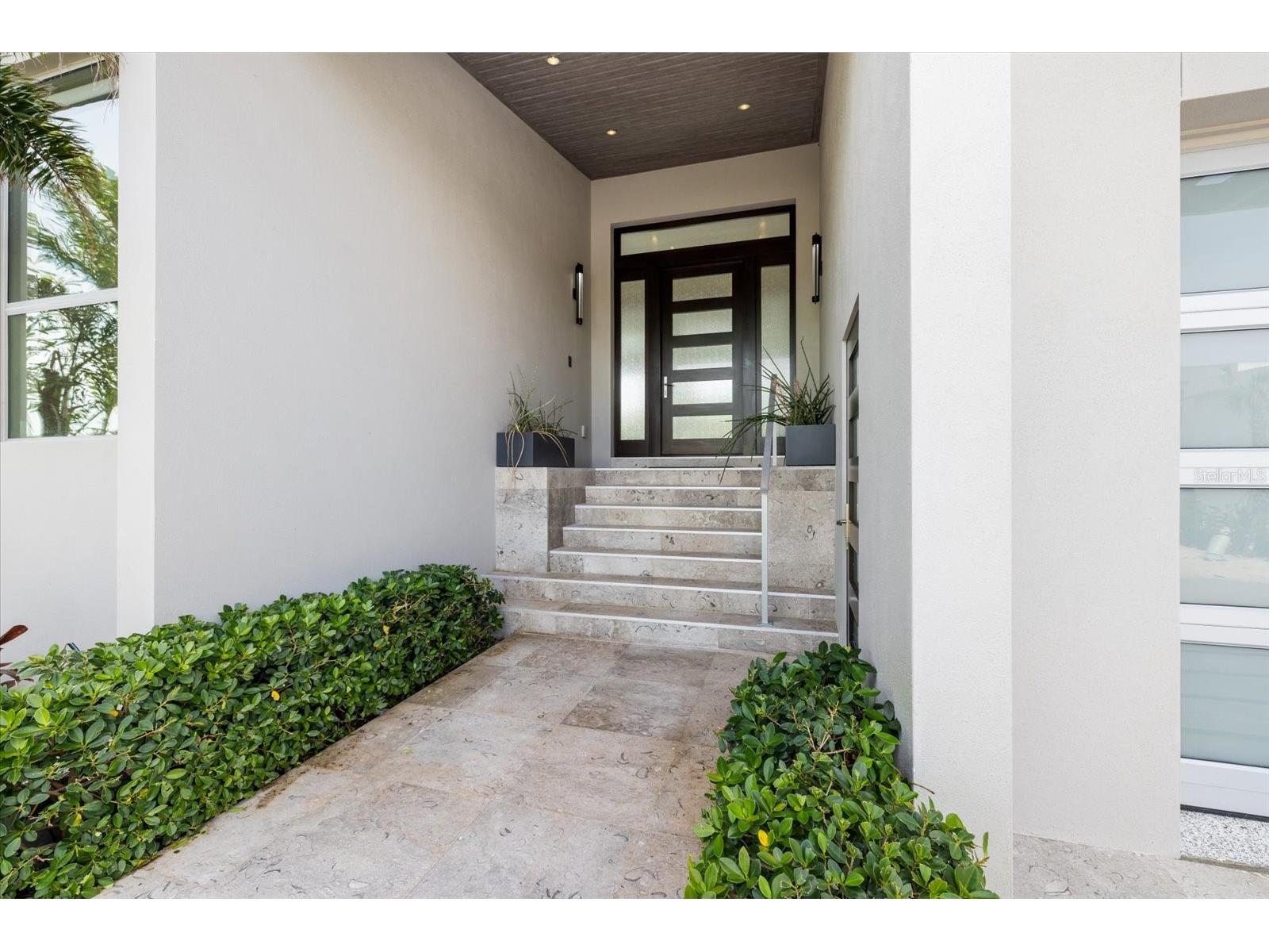 600 De Narvaez Drive Longboat Key FL 34228 A4679376 image6