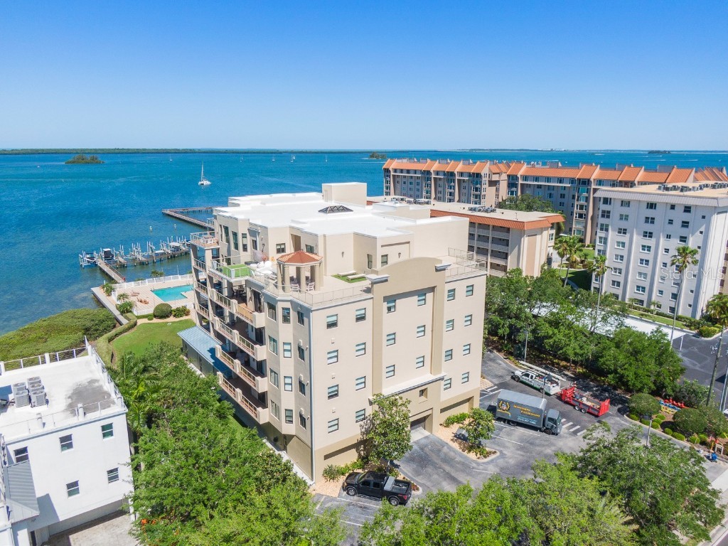 600 Edgewater Drive #202 Dunedin FL 34698 - GULF OF MEXICO U8158660 image1