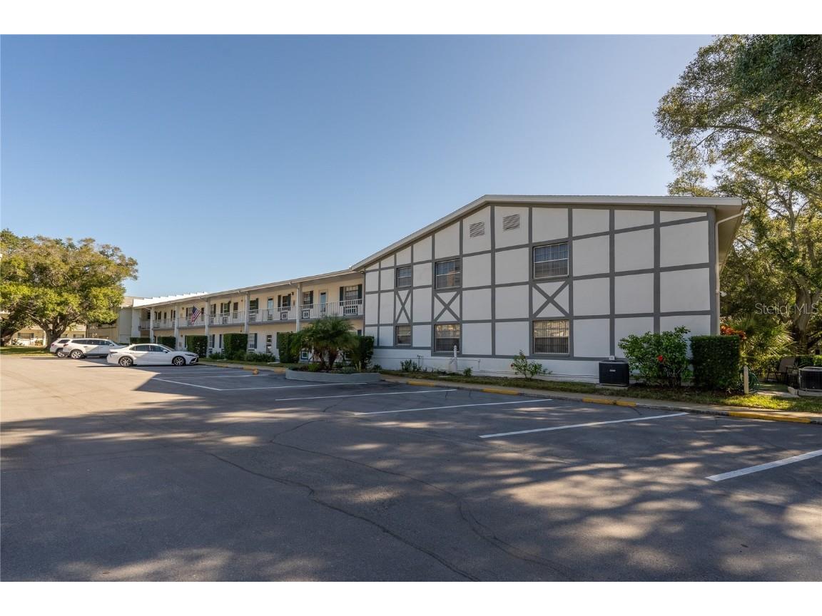 600 Glennes Lane #203 Dunedin FL 34698 U8218947 image1