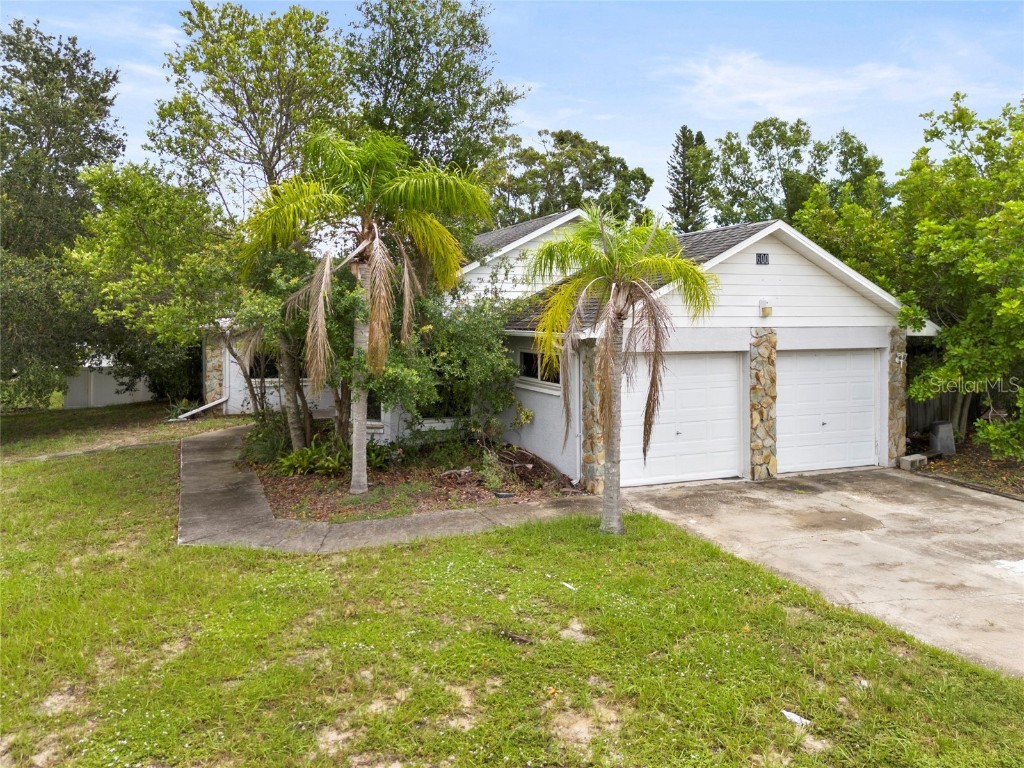 600 Ivey Lane Tarpon Springs FL 34689 W7877578 image1