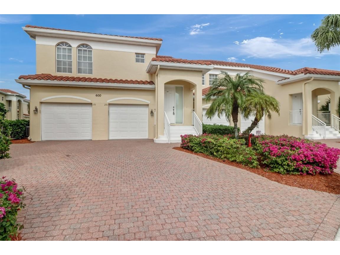 600 L Ambiance Cir #6-101 Naples FL 34108 T3488764 image1