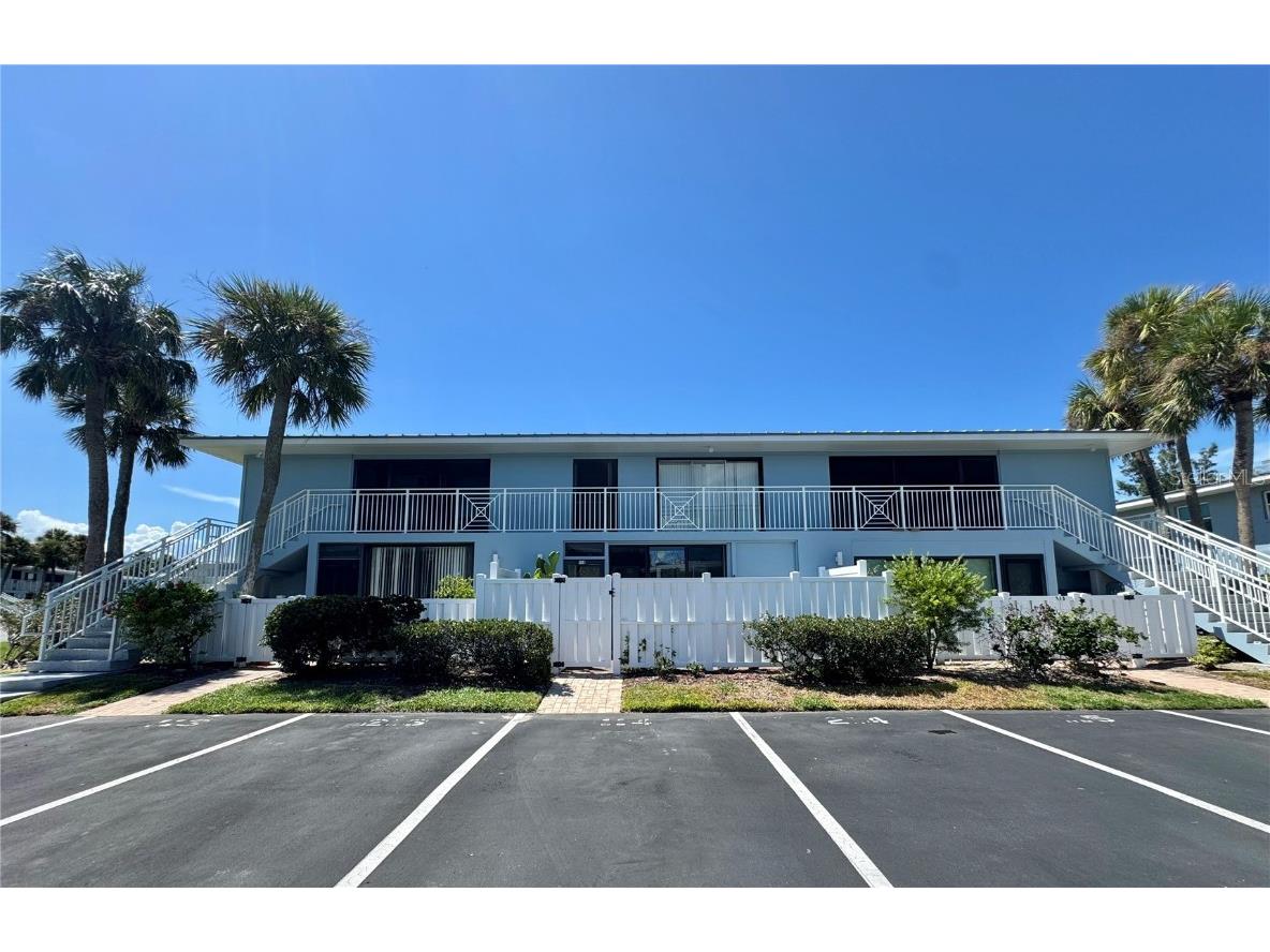 600 Manatee Avenue #114 Holmes Beach FL 34217 A4642359 image1