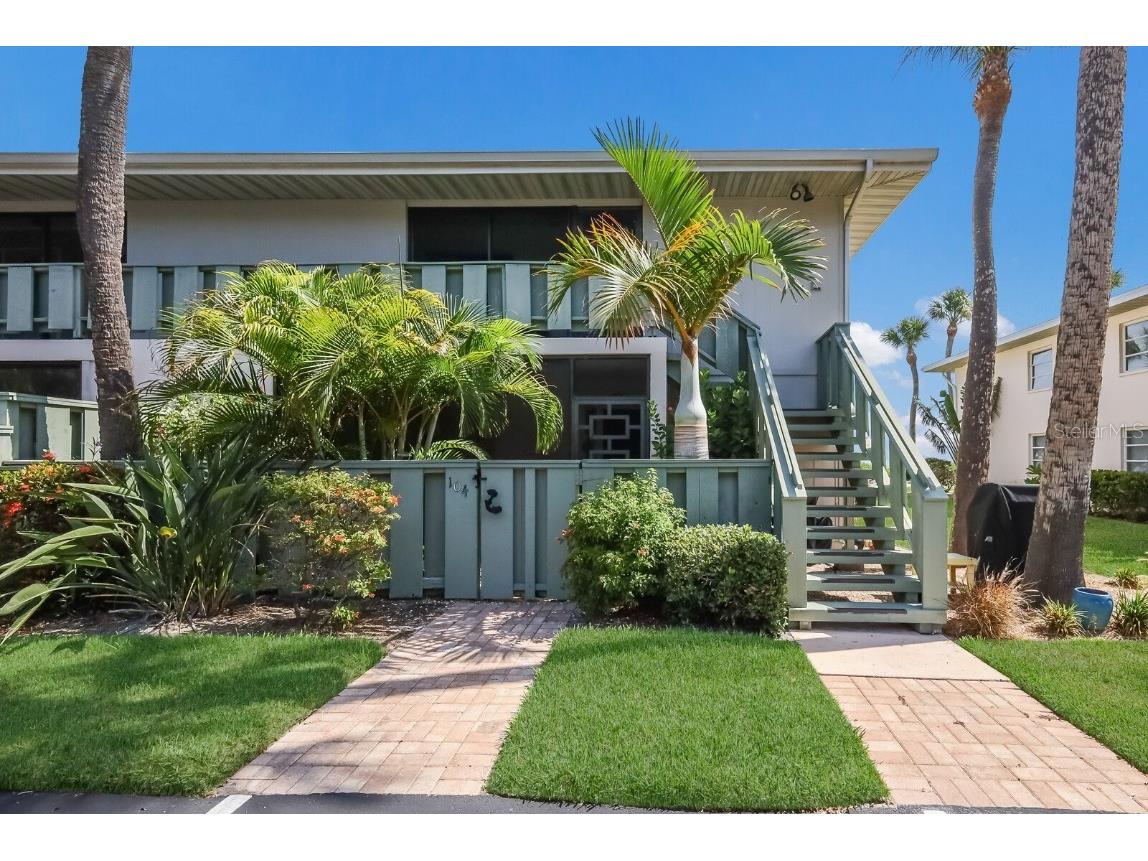 600 Manatee Avenue #204 Holmes Beach FL 34217 A4574137 image1