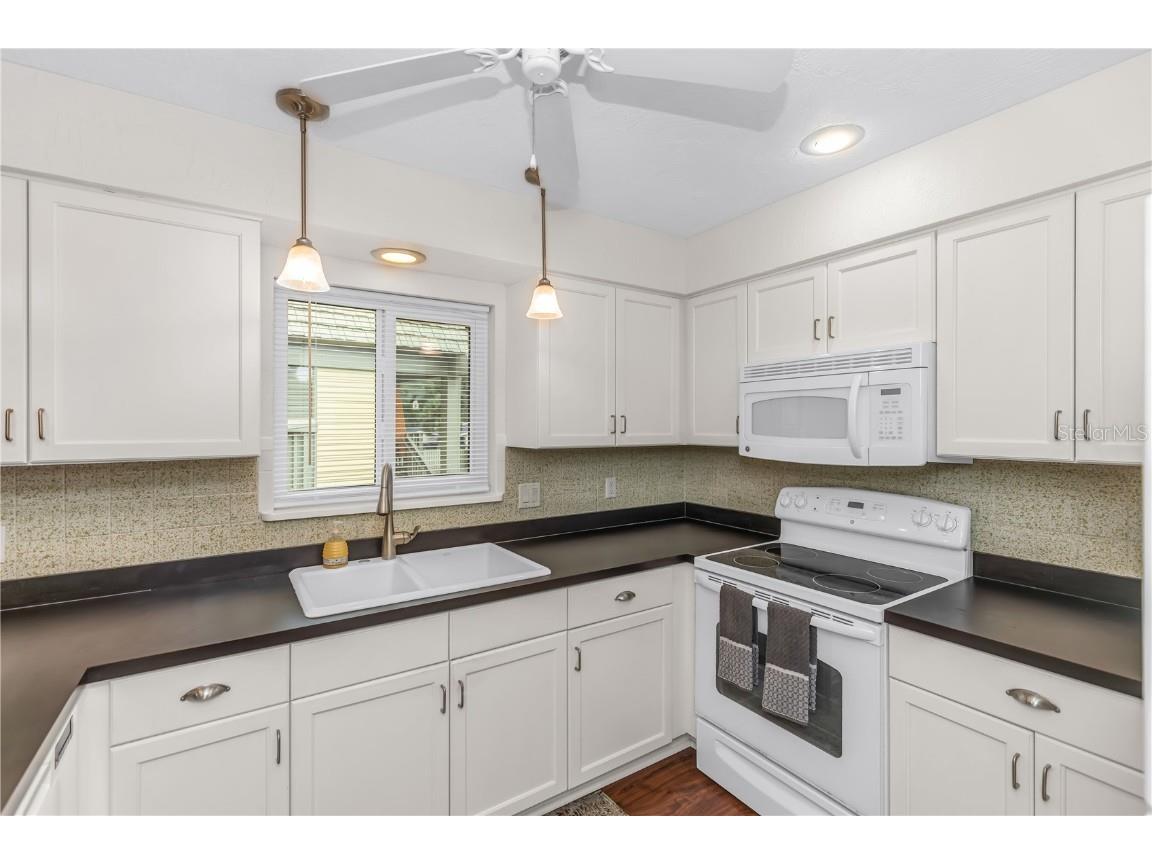 600 N Boundary Avenue #106D Deland FL 32720 V4939361 image13