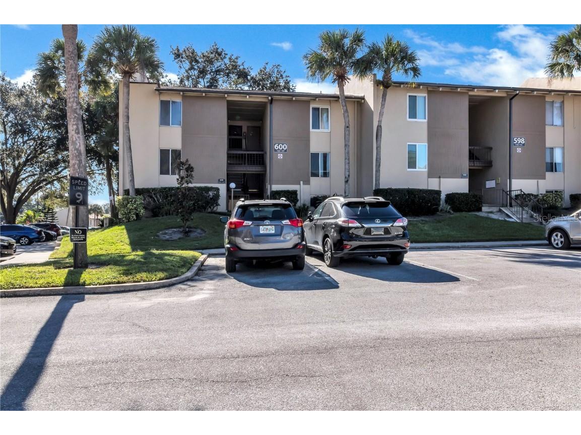 600 Orange Drive #166 Altamonte Springs FL 32701 O6160872 image1