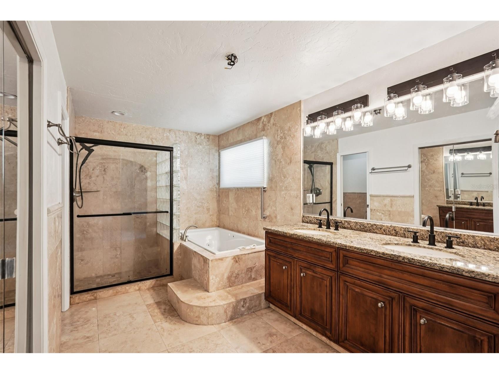 600 Shetland Nokomis FL 34275 N6141878 image3