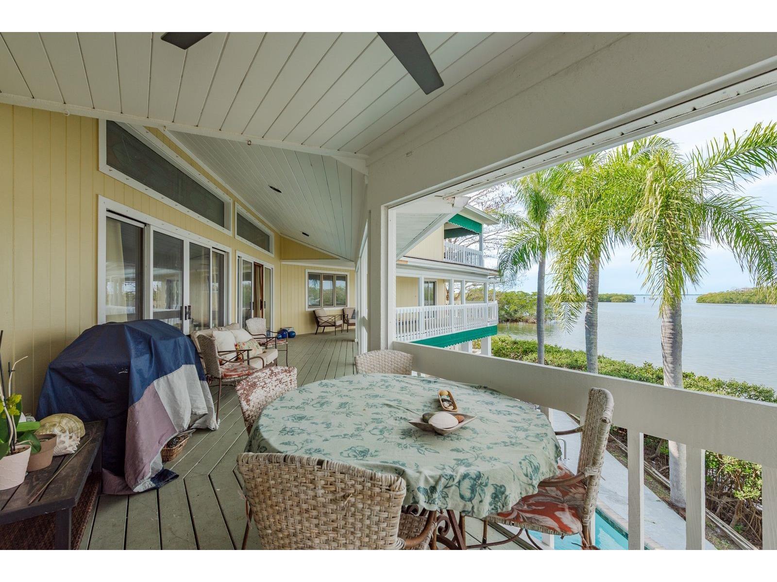 600 Soundview Drive Palm Harbor FL 34683 TB8472901 image17