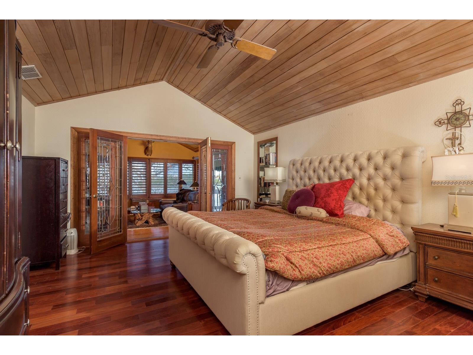 600 Soundview Drive Palm Harbor FL 34683 TB8472901 image37