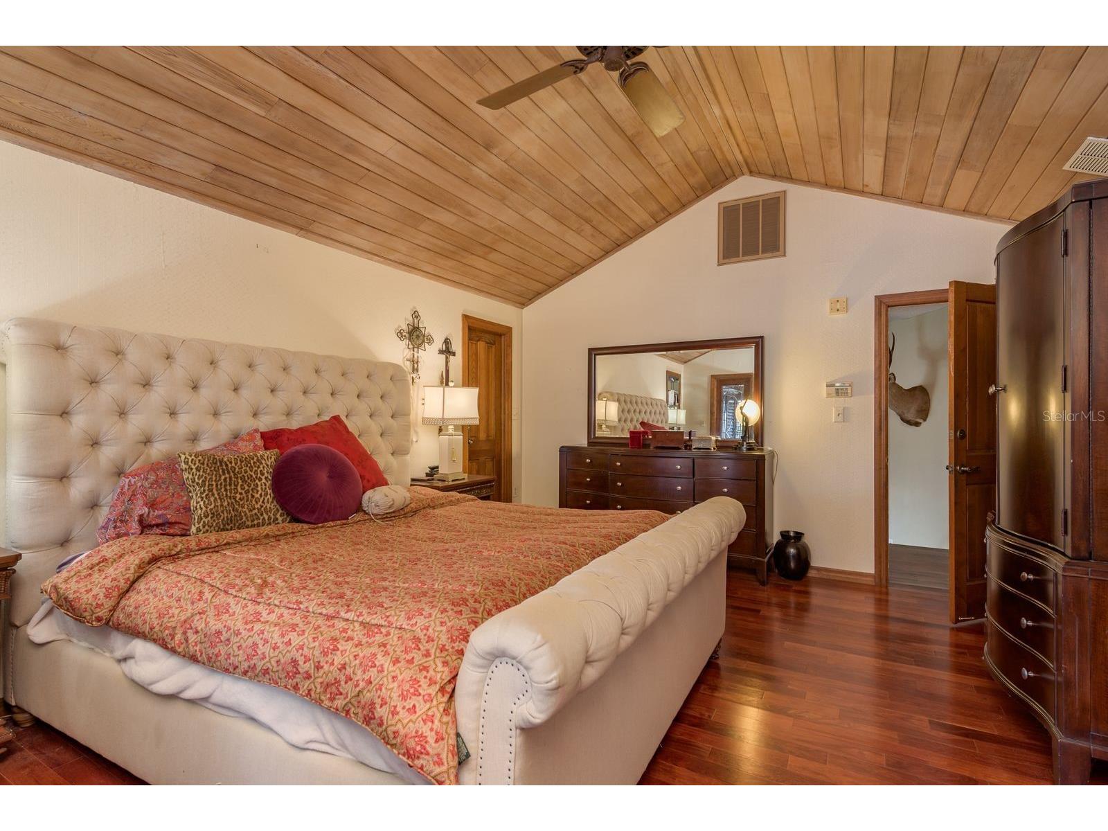 600 Soundview Drive Palm Harbor FL 34683 TB8472901 image38