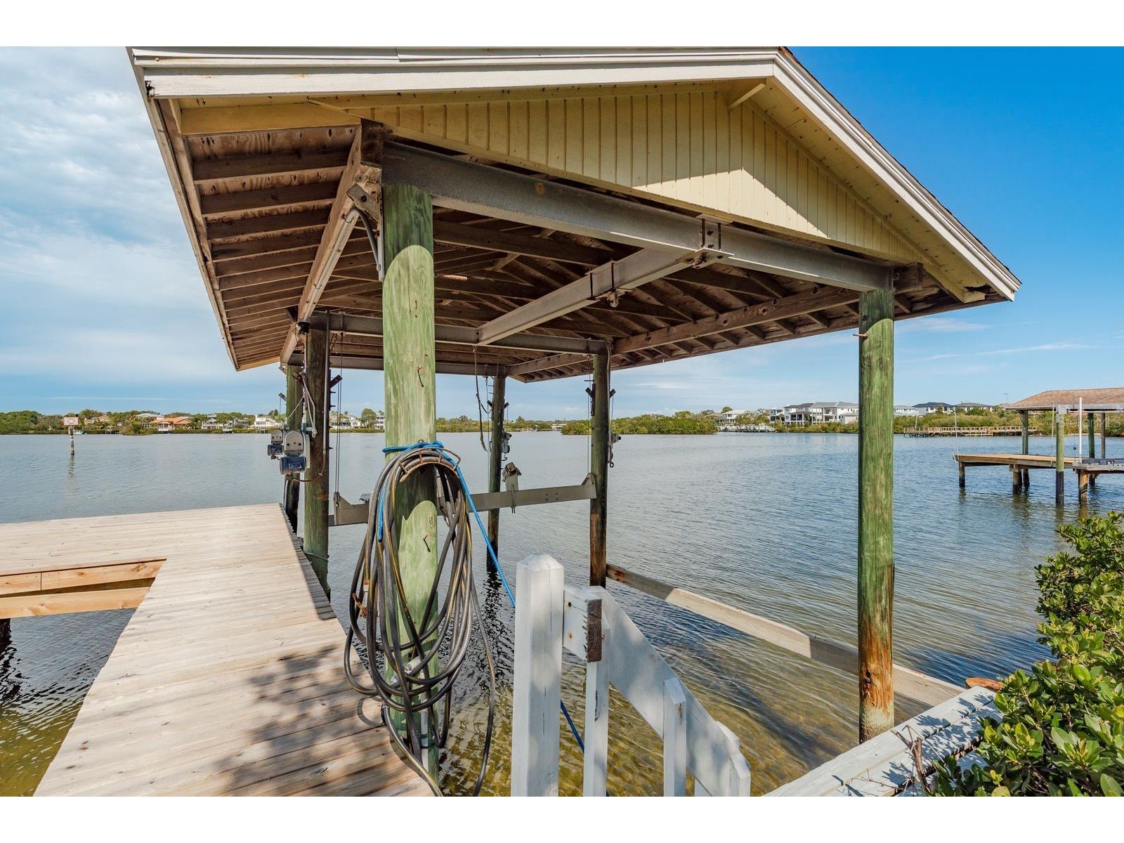 600 Soundview Drive Palm Harbor FL 34683 TB8472901 image57