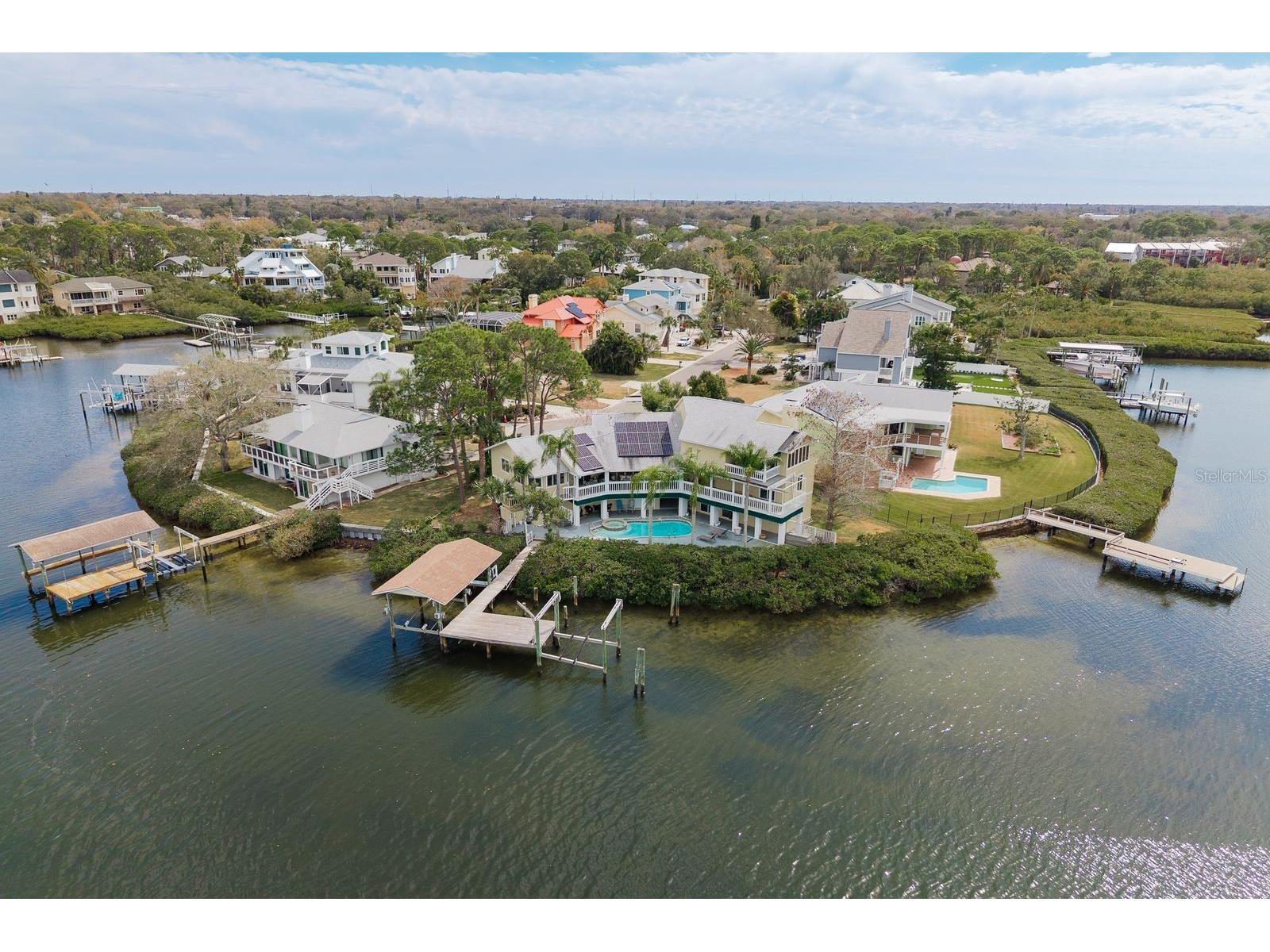 600 Soundview Drive Palm Harbor FL 34683 TB8472901 image70