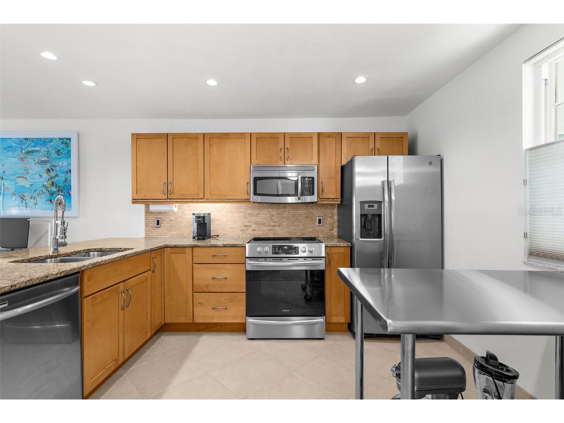 600 Sutton Place #101B Longboat Key FL 34228 C7507243 image10