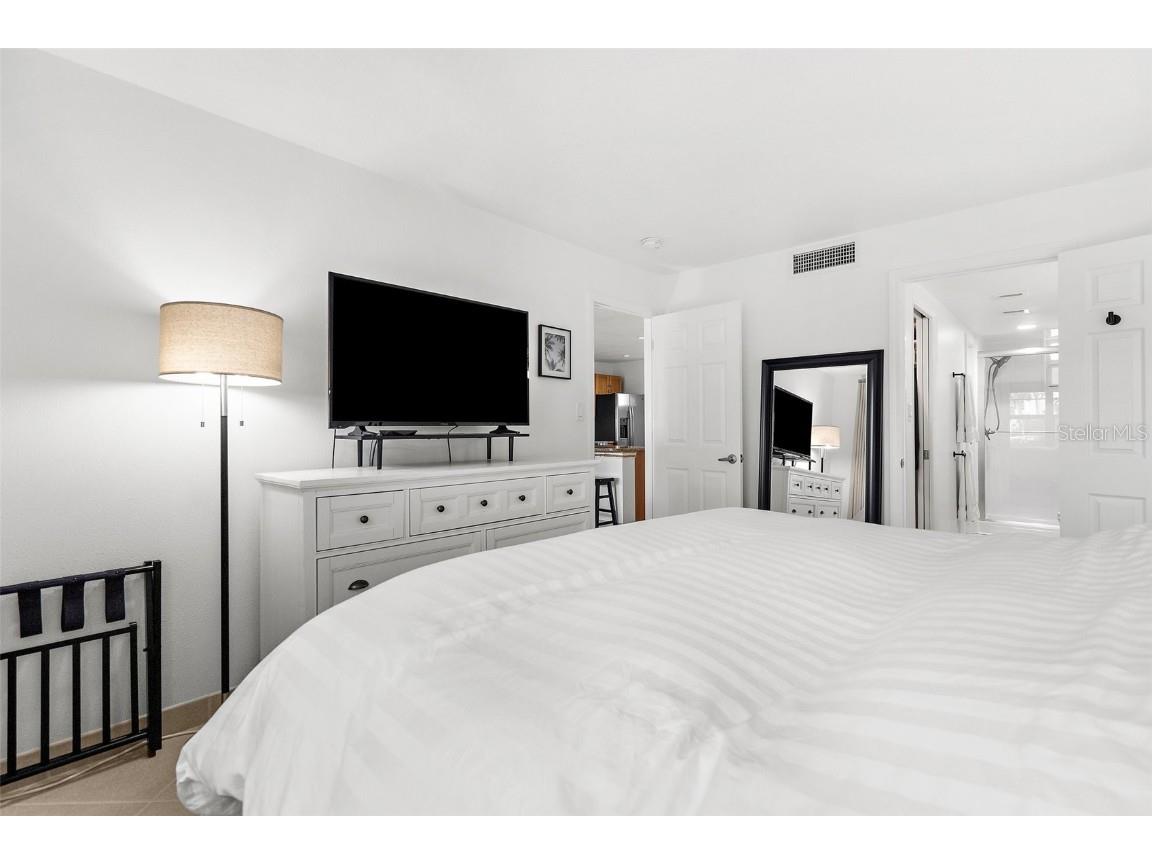 600 Sutton Place #101B Longboat Key FL 34228 C7507243 image13