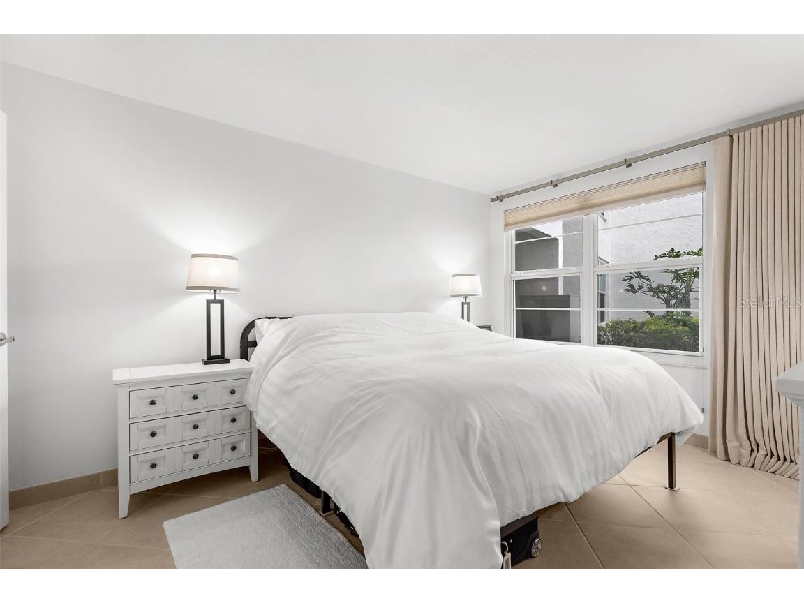 600 Sutton Place #101B Longboat Key FL 34228 C7507243 image15