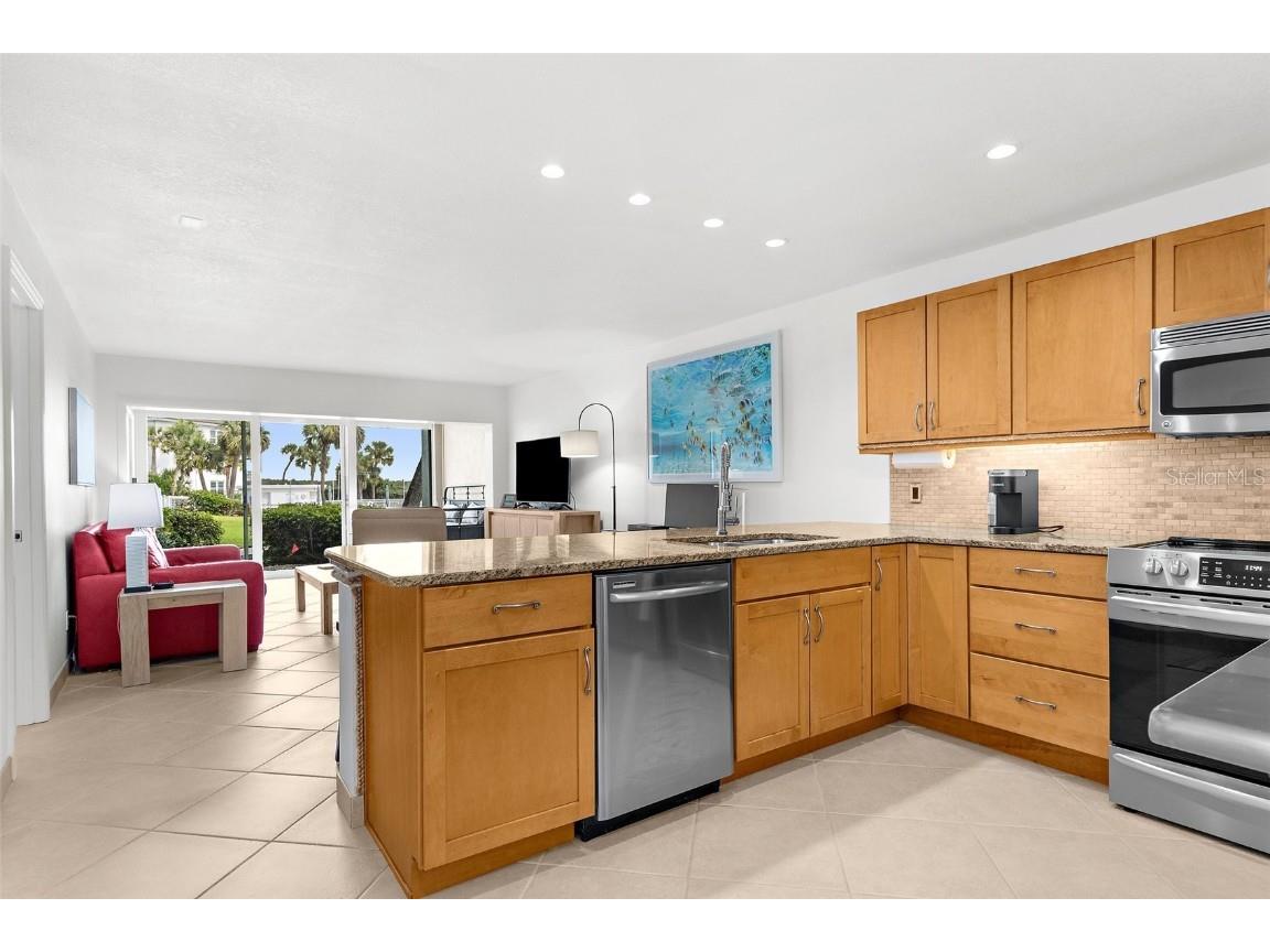 600 Sutton Place #101B Longboat Key FL 34228 C7507243 image9