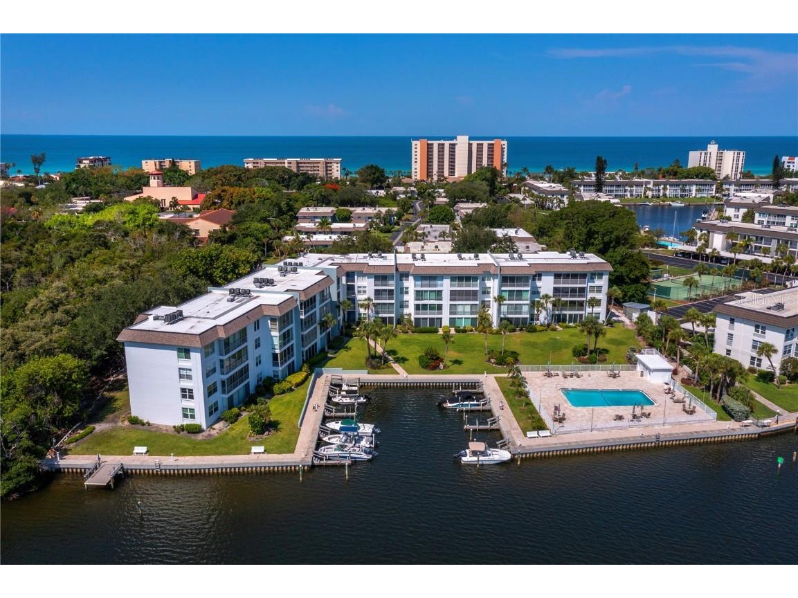 600 Sutton Place #104B Longboat Key FL 34228 - SARASOTA BAY/ICW A4644920 image3