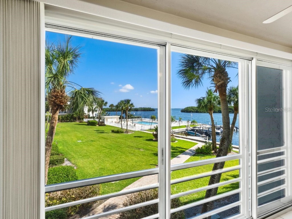 600 Sutton Place #201 Longboat Key FL 34228 - SARASOTA BAY A4602885 image1