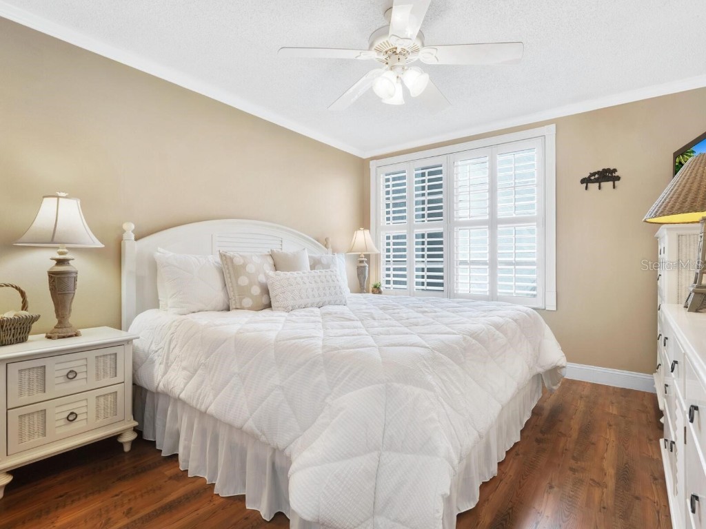 600 Sutton Place #201 Longboat Key FL 34228 - SARASOTA BAY A4602885 image4