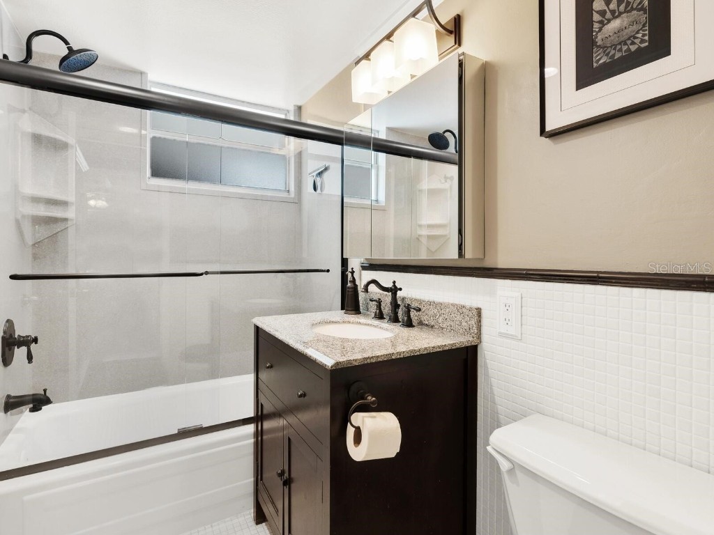 600 Sutton Place #201 Longboat Key FL 34228 - SARASOTA BAY A4602885 image8