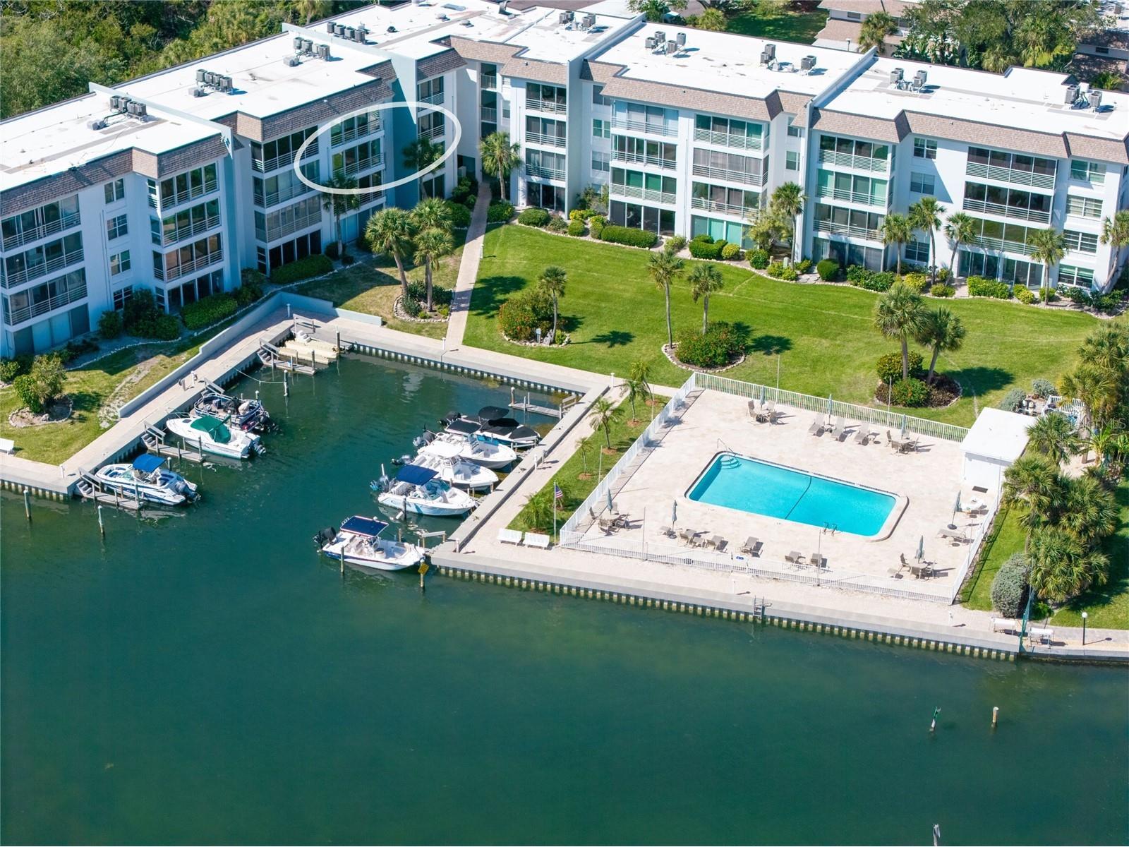 600 Sutton Place #B302 Longboat Key FL 34228 - SARASOTA BAY ICW SUTTON MARINA A4690036 image1
