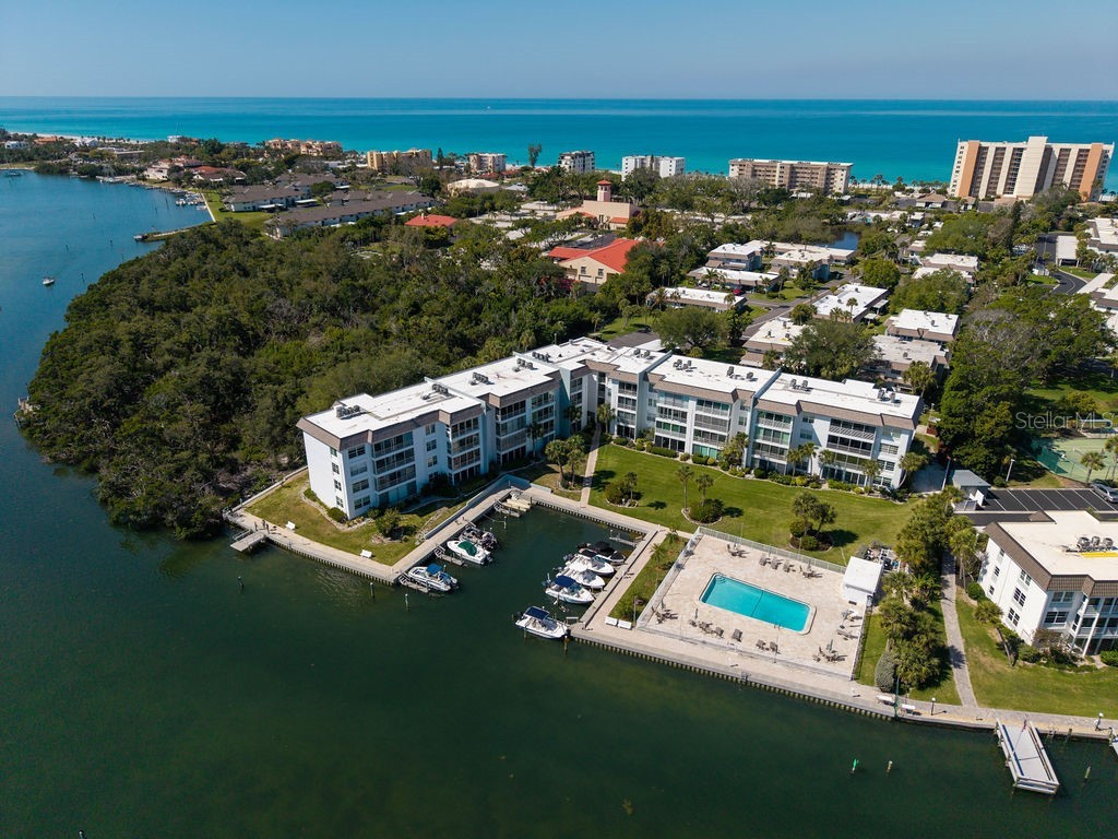 600 Sutton Place #B302 Longboat Key FL 34228 - SARASOTA BAY ICW SUTTON MARINA A4690036 image4